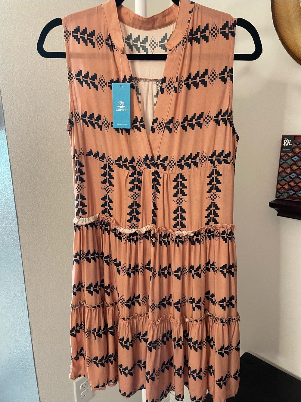 Cupshe Peach and Black Tiered Sleeveless V-Neck Dress 19”ptp